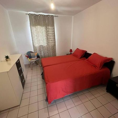 Appartement F4 Petit Bourg Екстериор снимка