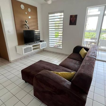 Appartement F4 Petit Bourg Екстериор снимка