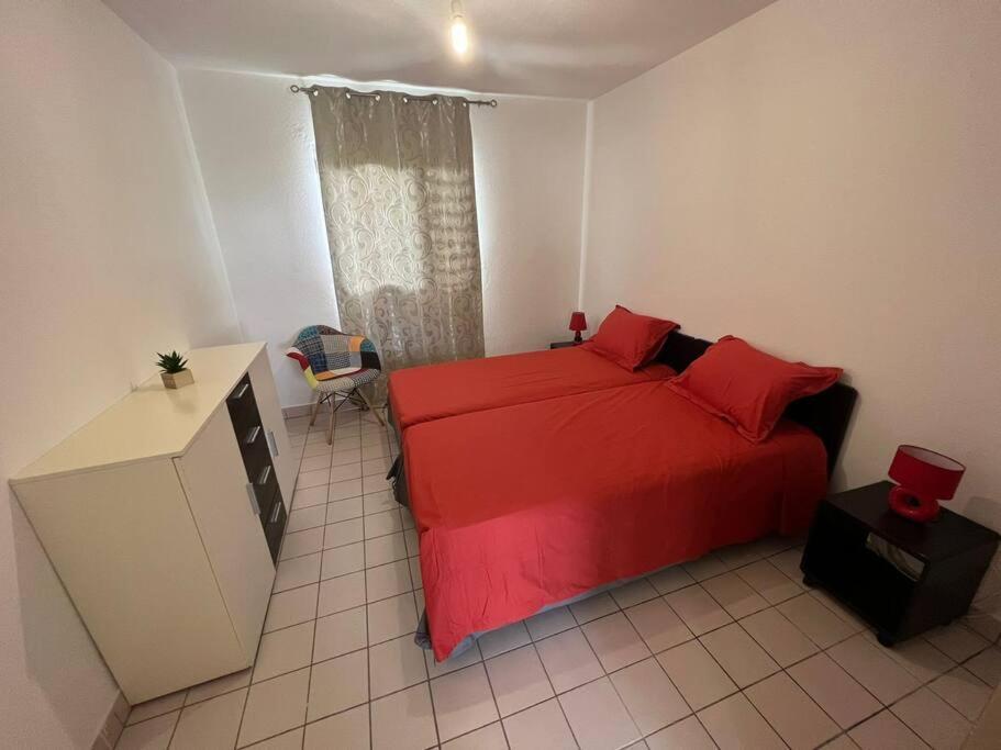 Appartement F4 Petit Bourg Екстериор снимка
